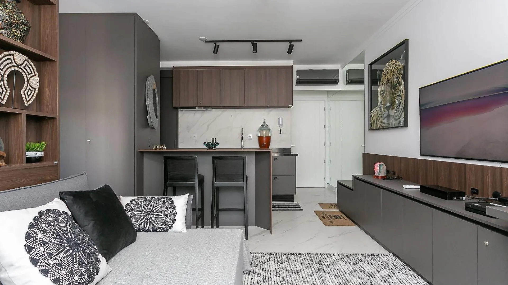 Studio Luxuoso Pe Na Areia Em Irb203 Florianópolis